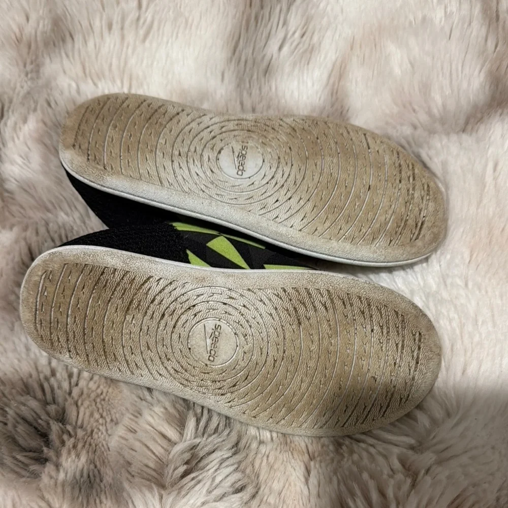 Geometric Green Kids Swim Shoes